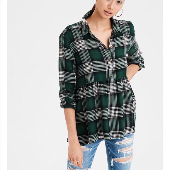 American Eagle Outfitters Tops - Plaid Peplum 🖤
